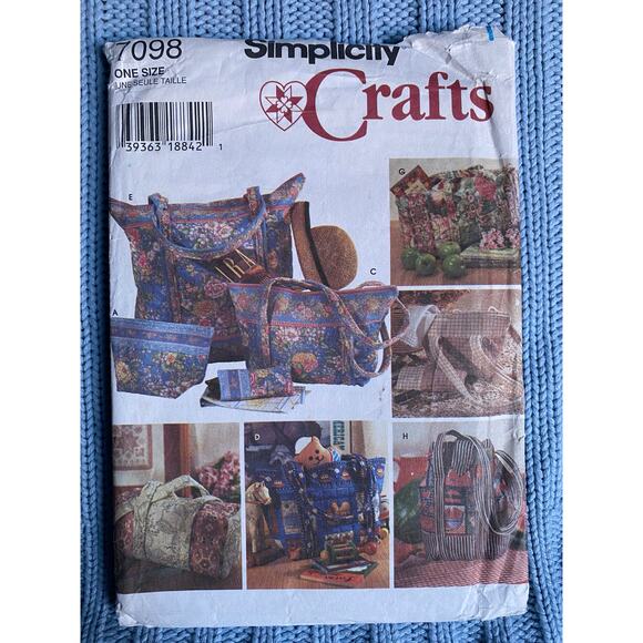 Simplicity 7098 quilted tote purse bag eyeglass case pattern - Picture 1 of 5